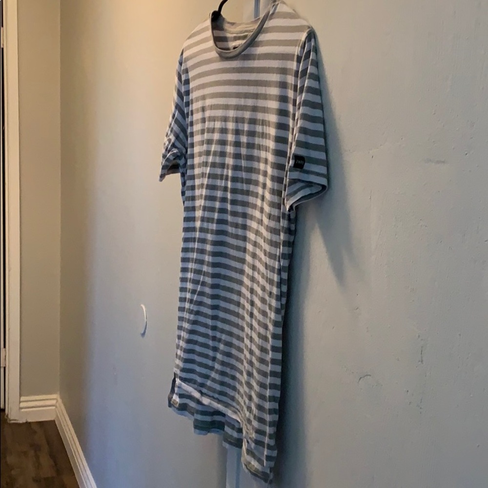 Zanerobe drop tail T-shirt